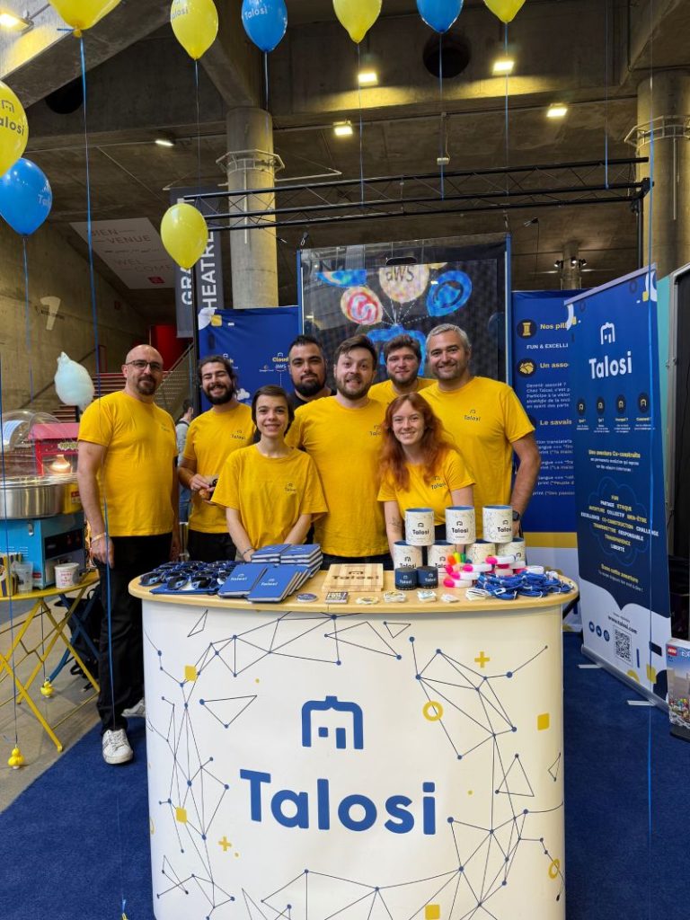 Notre stand est prêt, les animations et les Talosiens aussi !!!